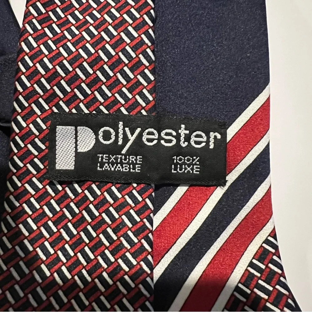Elegant Navy Red & White Patterned Tie